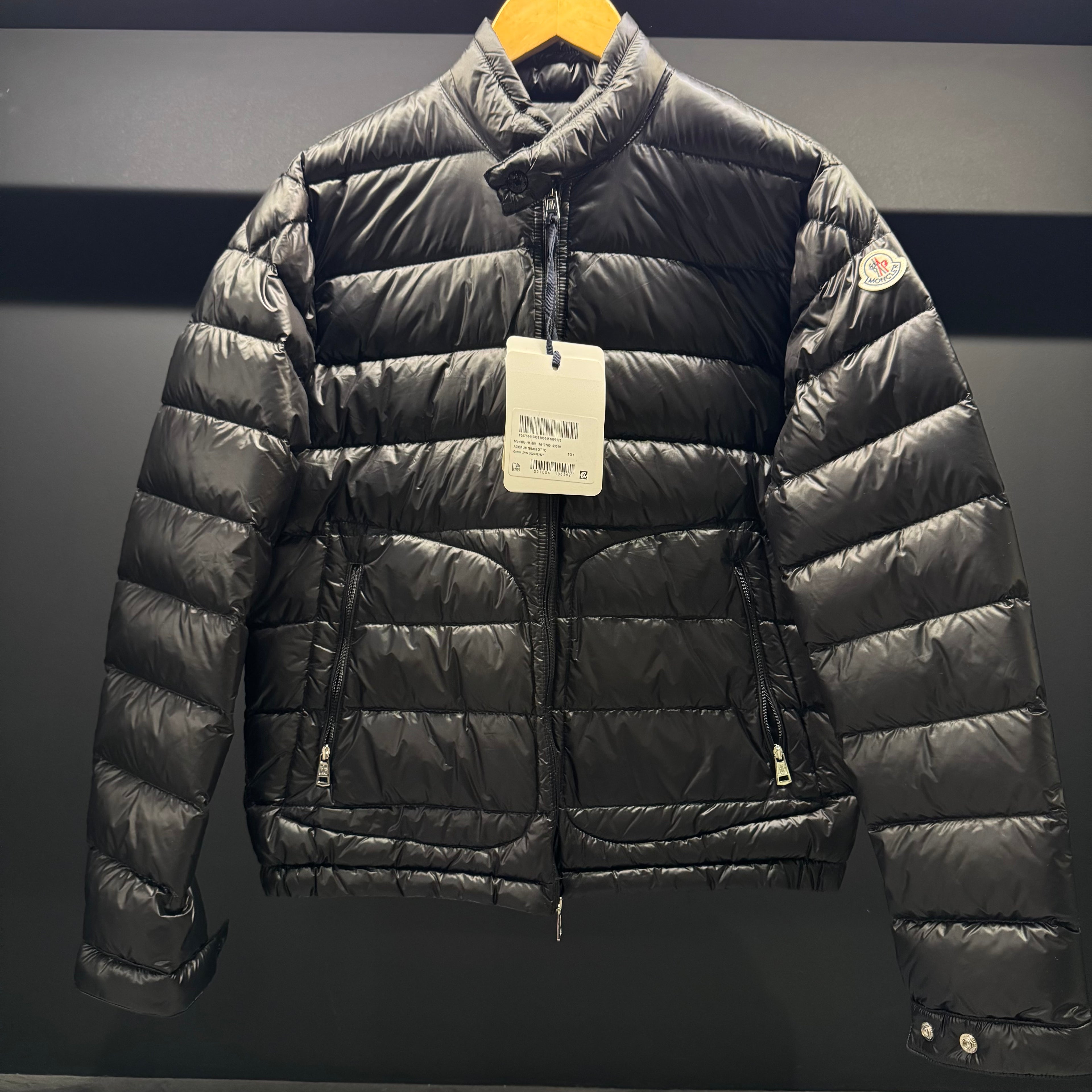 Moncler Acorus down jacket